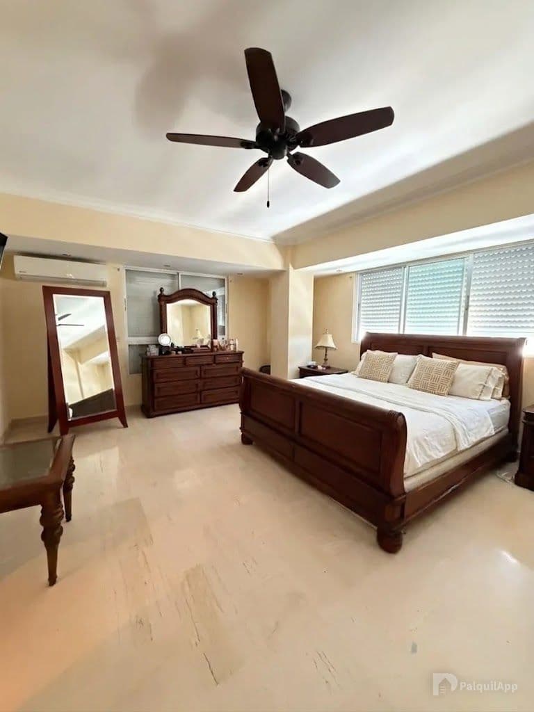Apartamento en Bella Vista, Santo Domingo